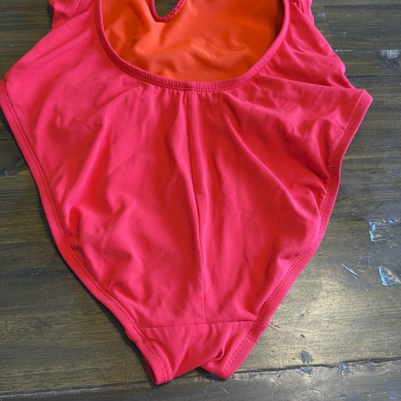Robin Piccone Ava Braided Cut Out One Piece Swimsuit Fiery Red Size 8 - Picture 5 of 10
